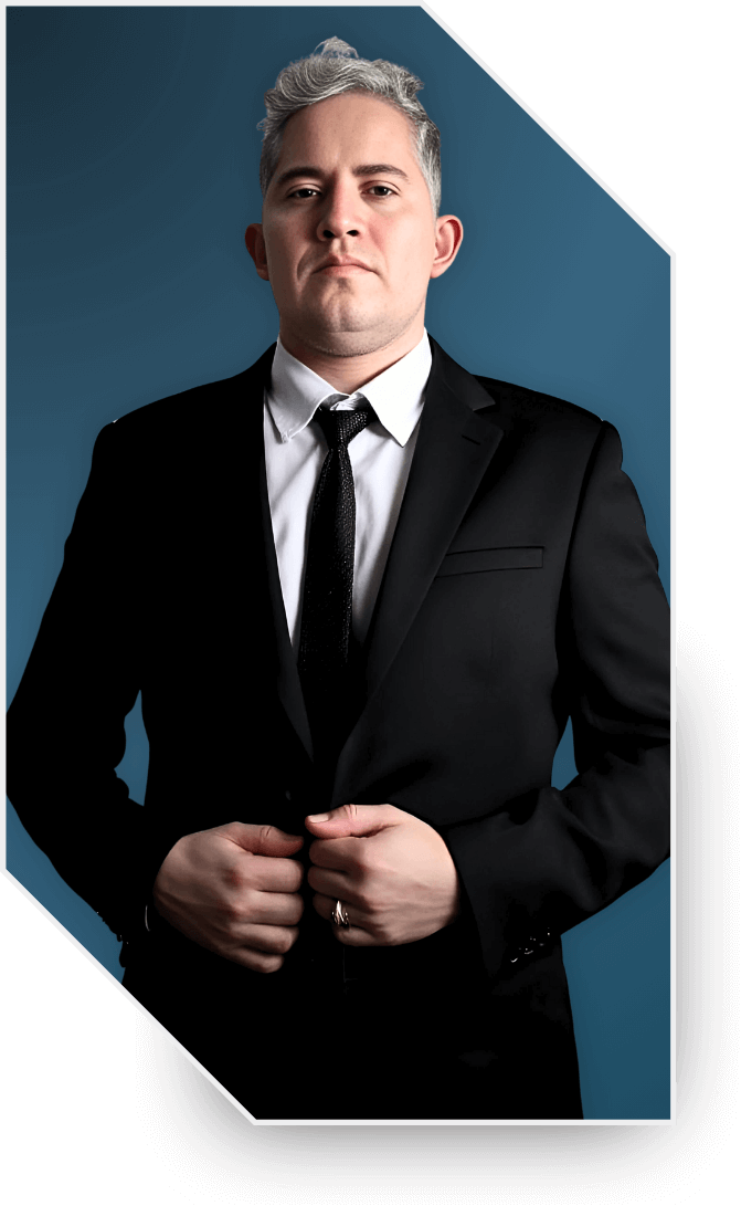 Advogado Lenon Cassio, especialista em Direito Imobiliário e Tributário em São Sebastião.